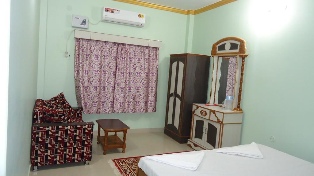 Krishna Paying Guest House พาราณสี ภายนอก รูปภาพ